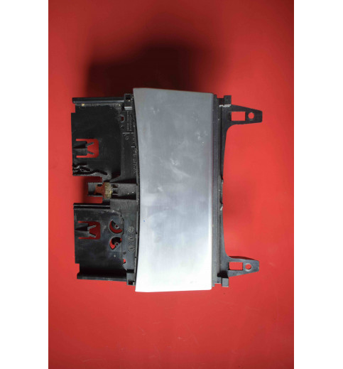 A2046801350  Mercedes C Klasse W204 Aschenbecher Zigarettenanzünder  -9760-