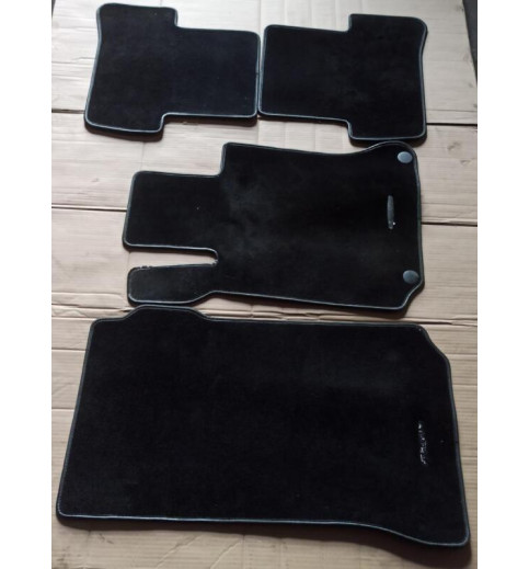 Mercedes-Benz Mercedes Benz W204 Teppich Set 4st A2076840003 A2076800748 A2046803248 -9785- Fußmatten, Teppiche & Laderaumwannen