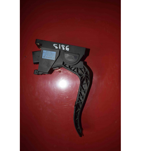 A9013000504 Mercedes Sprinter W901-W905 Gaspedal   -9813-