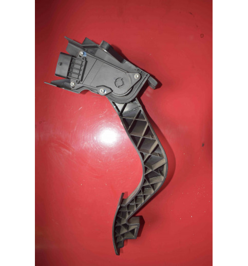  1349820080  Fiat Ducato Gaspedal Pedal  -9850-