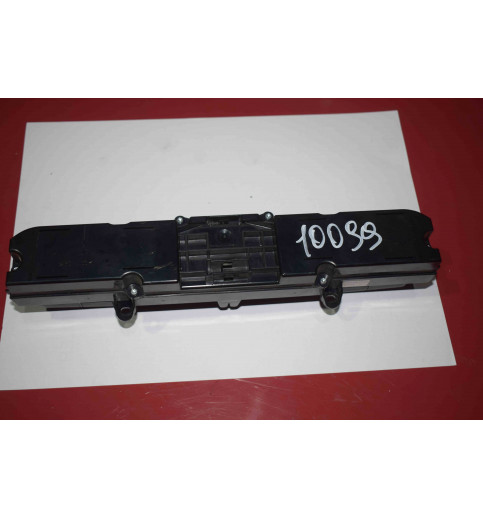 A9068701310 A9068700510 A9064420023 Mercedes W906 Warnblinker  -10099-