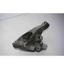 076199307  VW Crafter  Motorhalter   -10211-