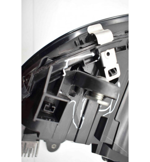 Mercedes-Benz Mercedes W205 Scheinwerfer rechts   BESCHÄDIGT   A2059062604 A2C7414950 -10363 Sonstige