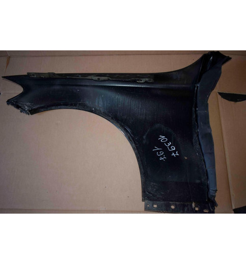 Mercedes-Benz Mercedes W205 Kotflügel Vorne Rechts Farbekod - 197  A2058810243 -10397- Kotflügel Vorn