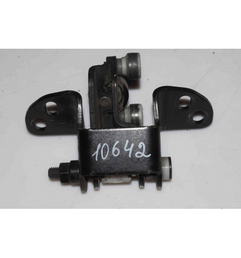 7C0843304 VW Crafter MAN Rollenführung Schiebetür -10642-