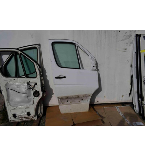 Mercedes-Benz Mercedes Sprinter W906 VW Crafter Tür Vorne rechts Weis -10526- Türen & Türenbleche