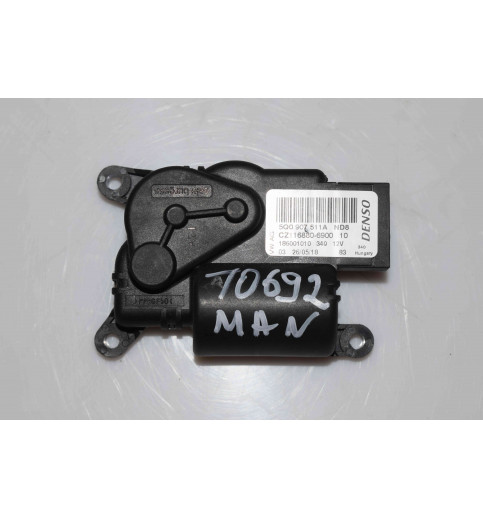5Q0907511A  MAN TGE VW Crafter Stellmotor Umluft Heizungskasten -10692-