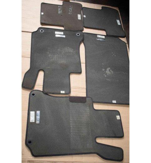 Mercedes-Benz Mercedes W204 Tepiche Set A2046803148 A2046802748 A2046802848 -10947- Fußmatten, Teppiche & Laderaumwannen