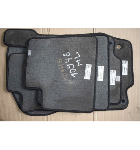 Mercedes-Benz Mercedes ML W164  Tepiche 1646804848 1646804748 1646801048 1646800948 -10946- Fußmatten, Teppiche & Laderaumwannen