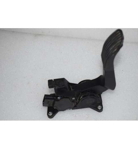 A9013000404 Mercedes Sprinter W901-W905 Gaspedal   -11199-