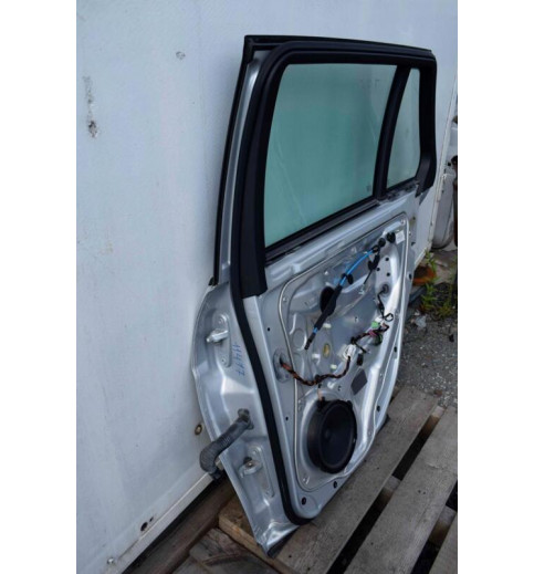 Mercedes-Benz Sprinter Mercedes W204 Tür Hinten Rechs Farbe-775 Kombi -11417- Türen & Türenbleche