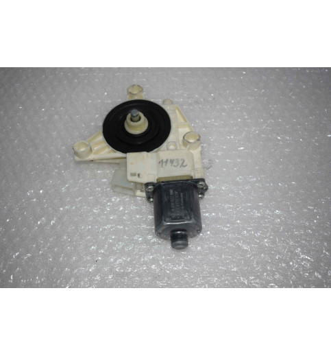 Mercedes-Benz A2048200142 Mercedes W204 Fensterhebermotor  -11432- Schalter, Kontrollelemente & Zündschlösser