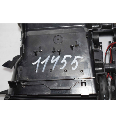 A2048306154  Mercedes W204 Luftdüse mitte Lüftungsgitter  -11455-