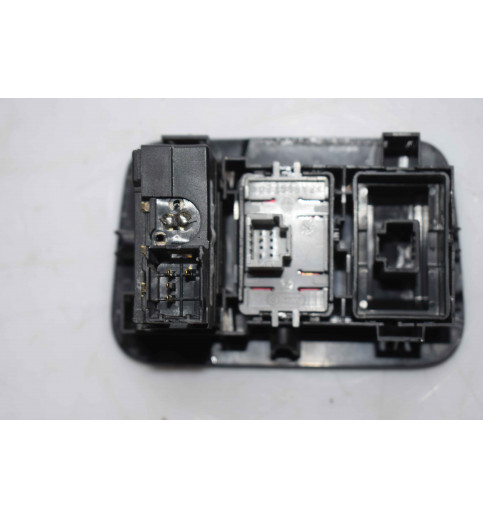 8200379685 Opel Movano Renault  Lichtschalter  -11516-
