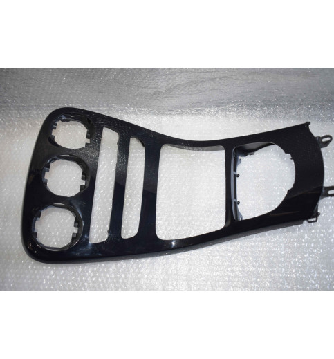  A2056803905 Mercedes W205 Blende Mittelkonsole Verkleidung  -11663-
