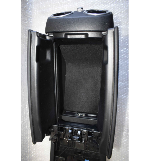 1259954 Mercedes W205 Armlehne Mittelarmlehne  -11701-