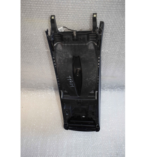 1259954 Mercedes W205 Armlehne Mittelarmlehne  -11701-