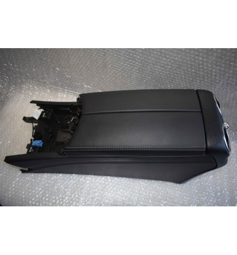 1259954 Mercedes W205 Armlehne Mittelarmlehne  -11701-