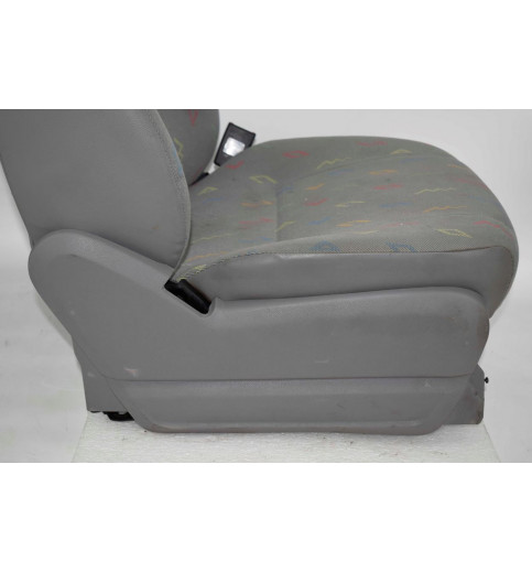 Volkswagen T5 VW T5 Sitz Sitzbank Beifahrersitz Vorne Rechts  -11849- Sitze