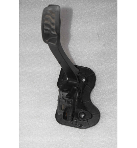 BK219F836AD  Ford Transit  Gaspedal   -11868-