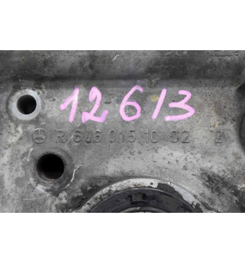 Mercedes Mercedes Vito W639 Stirndeckel Ölfilterhalterung  R6460151002 -12613- Sonstige