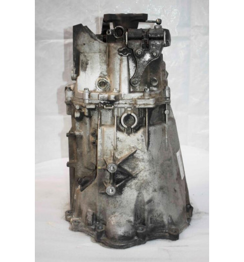 HVW9062602800 VW Crafter Getriebe 2.5L  711651  -12686-