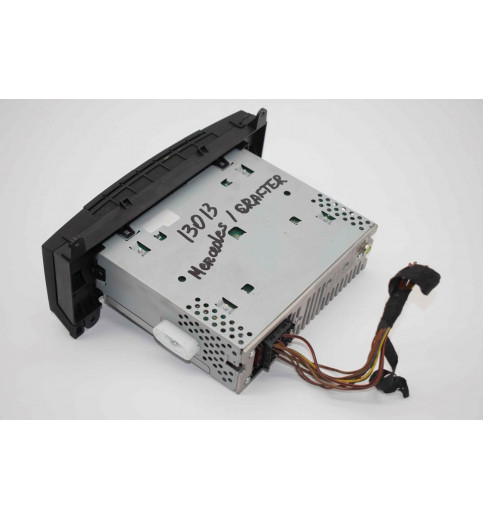 Mercedes-Benz Mercedes Sprinter W906 Radio HVW9068200079 A0048204086 -13013- ECUs & Steuergeräte