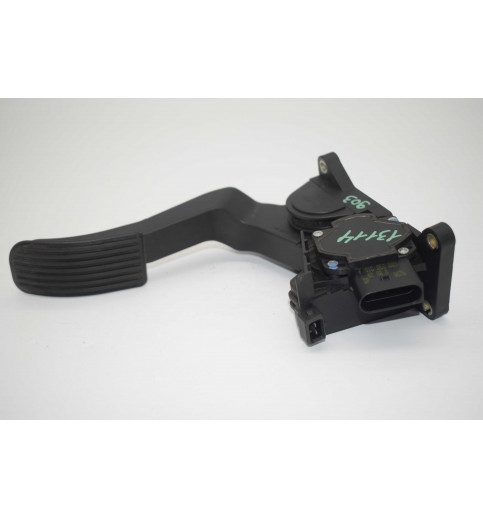 A9013000504 0281002337 Mercedes Sprinter W901-W905 Gaspedal   -13114-
