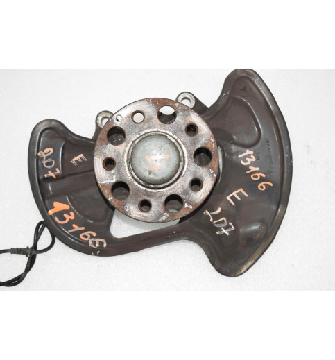 Mercedes-Benz Mercedes W207 E-Klasse Achsschenkel Radnabe Links A2044200744  -13166- Achsschenkel