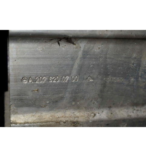 Mercedes-Benz Mercedes W207 E-Klasse Frontverstärkung Scheinwerferträger  A2076200300 -13171- Stoßstangen & -verstärker