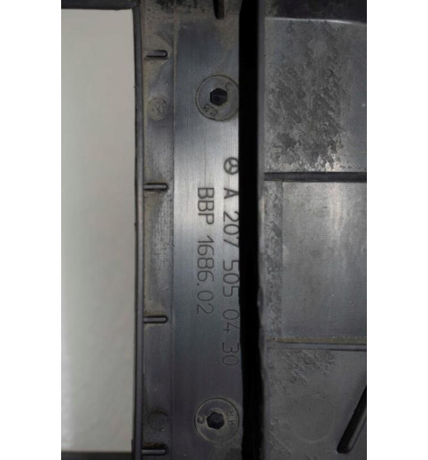 Mercedes-Benz Mercedes W207 E-Klasse Luftleitblech A2075050430 -13177- Weitere Schutzvorrichtungen & Protektoren