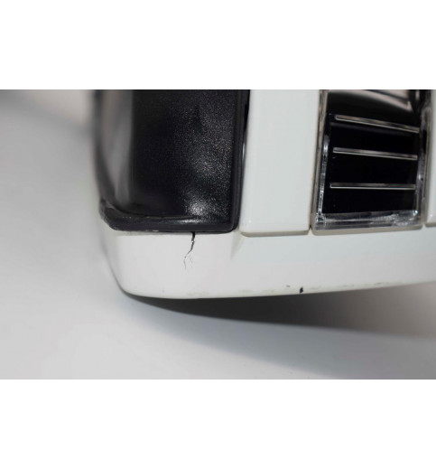 Mercedes-Benz Mers W204 Spiegel vorne links BESCHÄDIGT ohne Glas Weis-650  A2048103316 -13183 Außenspiegel