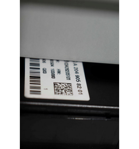 Mercedes-Benz Mercedes W204 Radio A2049009807  -13197- Kombiinstrumente