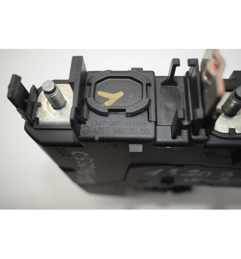 A2075402550 A2075400640 Mercedes W204 C-Klasse  Sicherungskasten -13203-
