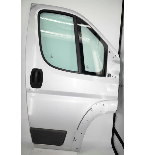 Fiat Fiat Ducato,Boxer,Jamper Tür Beifahrertür BESCHÄDIGT vorne rechts SILBER -13273 Türen & Türenbleche