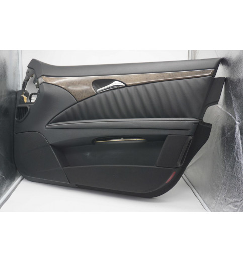 Mercedes-Benz Mercedes W211 E-Klasse E320 Türpappe Vorne Rechts A2117205267  -13324- Türverkleidung