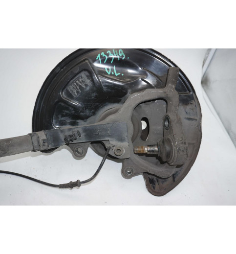 Mercedes-Benz Mercedes W211 E-Klasse E320 Radnabe Vorne Links A2115452440  -13349- Achsschenkel