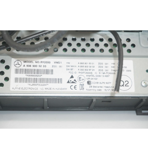Mercedes-Benz Mercedes Sprinter W906 Radio A9069016301 A9069005203 -13433- ECUs & Steuergeräte