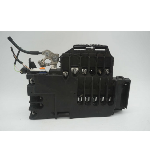 Mercedes Mercedes Sprinter W910 Batteriesicherungskasten A9105402536 -13500- ECUs & Steuergeräte