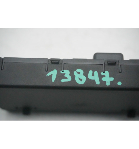 Mercedes-Benz Mercedes Vito W639 TürSteuergerät Vorne Links  A6398201026 -13847- ECUs & Steuergeräte