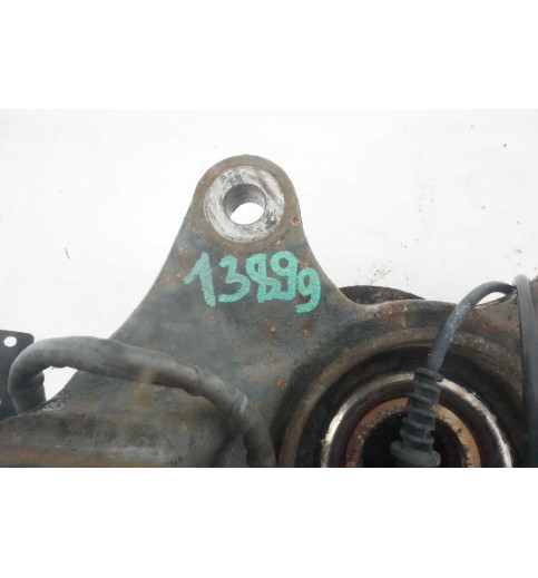Mercedes-Benz Mercedes Vito W447 Achsschenkel Radnabe Vorne Links A4473320201   -13899- Achsschenkel