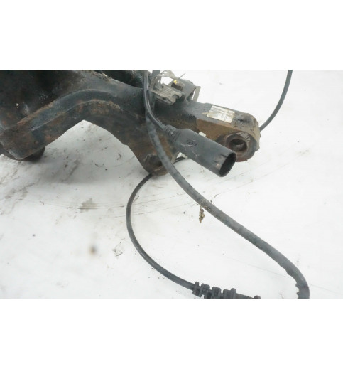 Mercedes-Benz Mercedes Vito W447 Achsschenkel Radnabe Vorne Rechts A4473320301   -13900- Achsschenkel