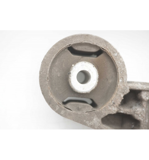 Mercedes-Benz Mercedes Vito W639 Halter Differentialgehäuse  A6393530347 -13935- Weitere Differentialteile