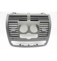 Mercedes Vito W639 Luftdüse Mitte Armaturenbret A6396800007 -13975-