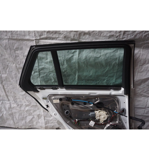 Mercedes C-Klasse W204 Tür hinten links Polarweiß 149 2007-2014