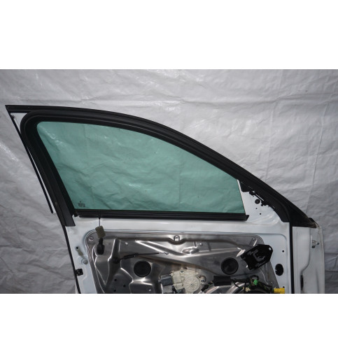 Mercedes C-Klasse W204 Tür vorne links Fahrertür Polarweiß 149 2007-2014