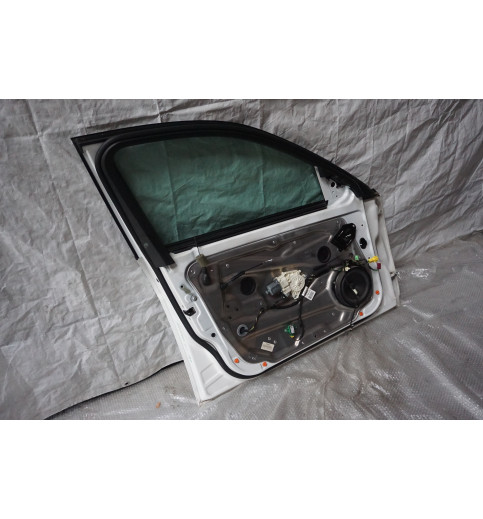 Mercedes C-Klasse W204 Tür vorne links Fahrertür Polarweiß 149 2007-2014