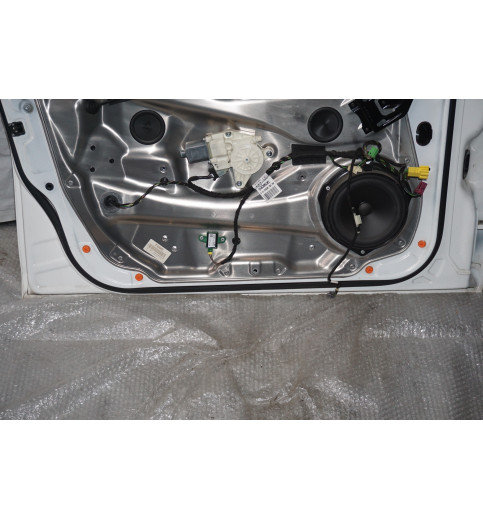 Mercedes C-Klasse W204 Tür vorne links Fahrertür Polarweiß 149 2007-2014