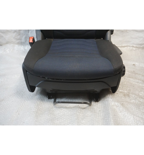 Iveco Daily VI 2014-20 Sitz Fahrersitz Vorne Links ISRI  PWB6869 821700030179