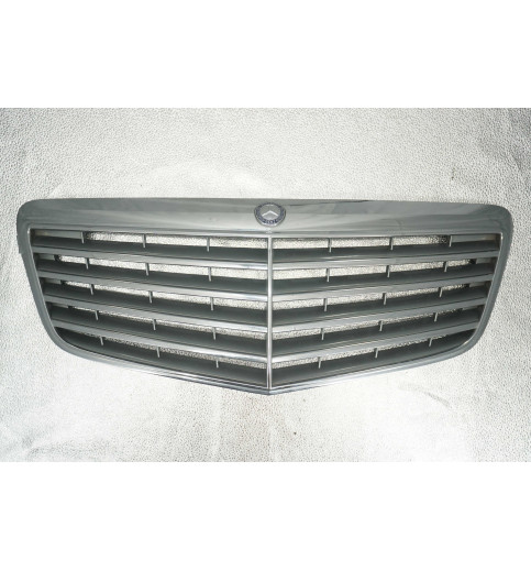 Mercedes-Benz Mercedes W211 E-Klasse Kühlergrill BESCHÄDIGT   A2118801783   -14064- Front- & Kühlergrills